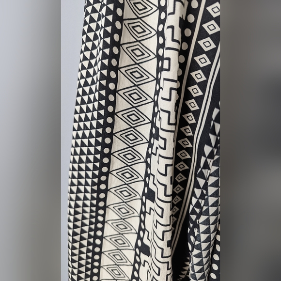 Flirty & Fun - multi coloured dress - Picture 5 of 5